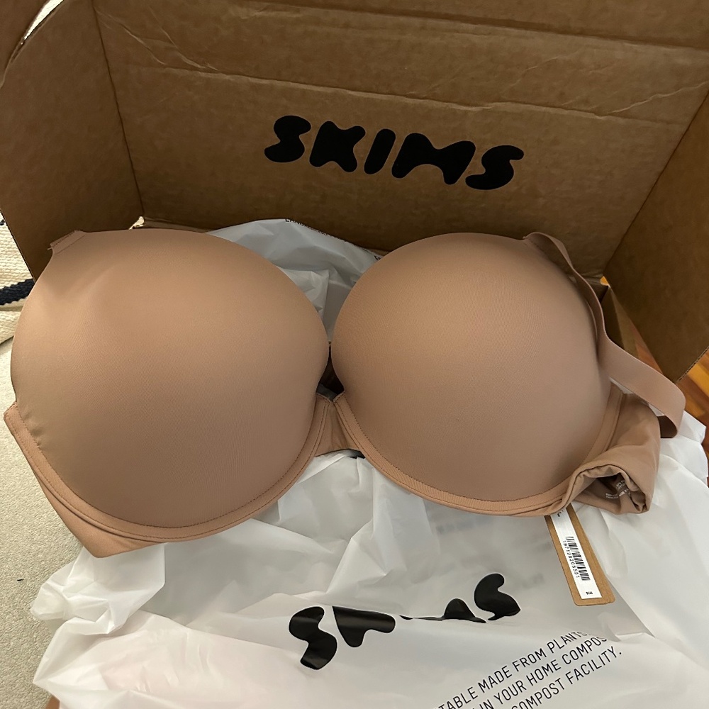 Fits Everybody Demi Push Up Bra Skims